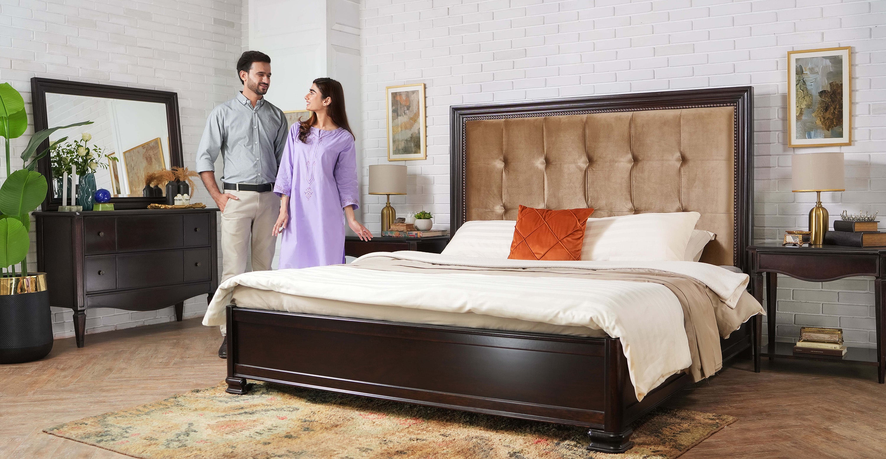 Selecting Your Furniture Together: A Complete Guide for Couples for this Wedding Season