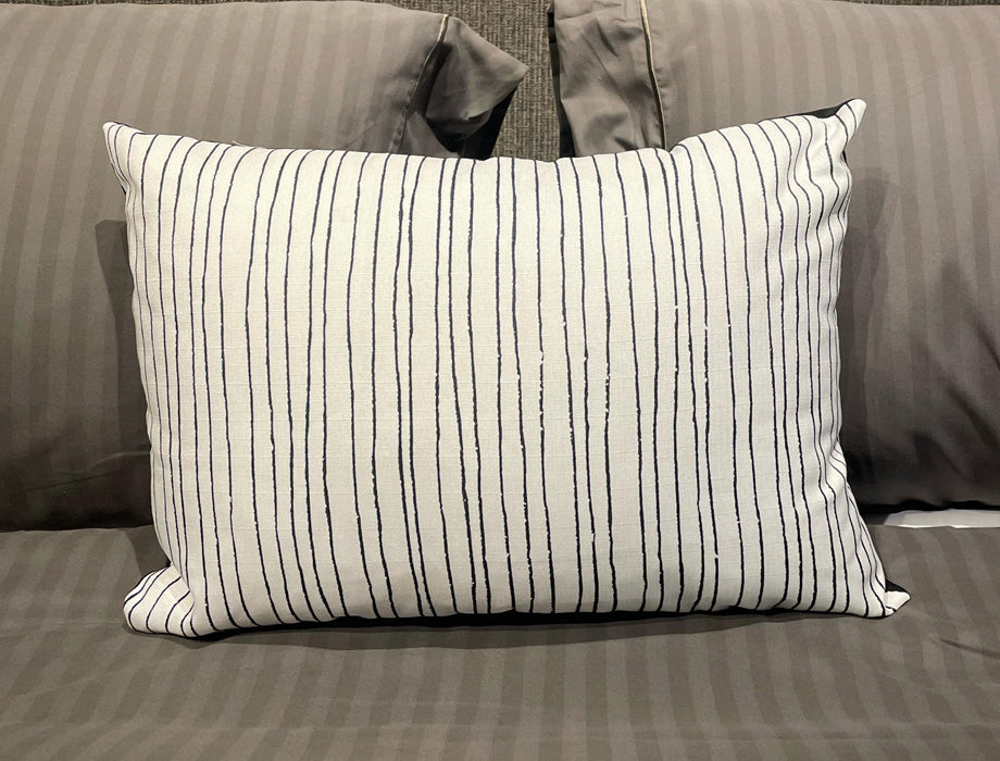 Streak Cushion Cover