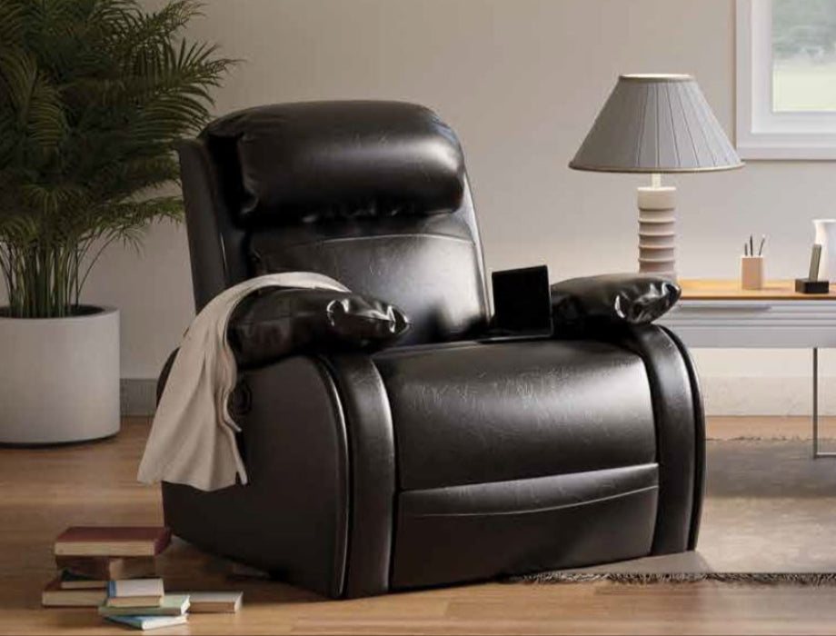 Maverick  Power Sofa Recliner (Black)